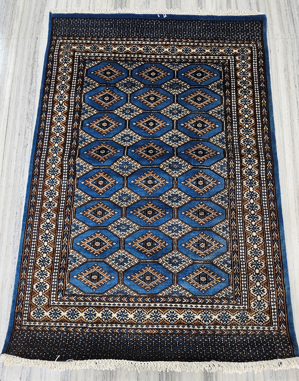 Artisan Hand-Knotted 4x6 Rug, Elegant Blue