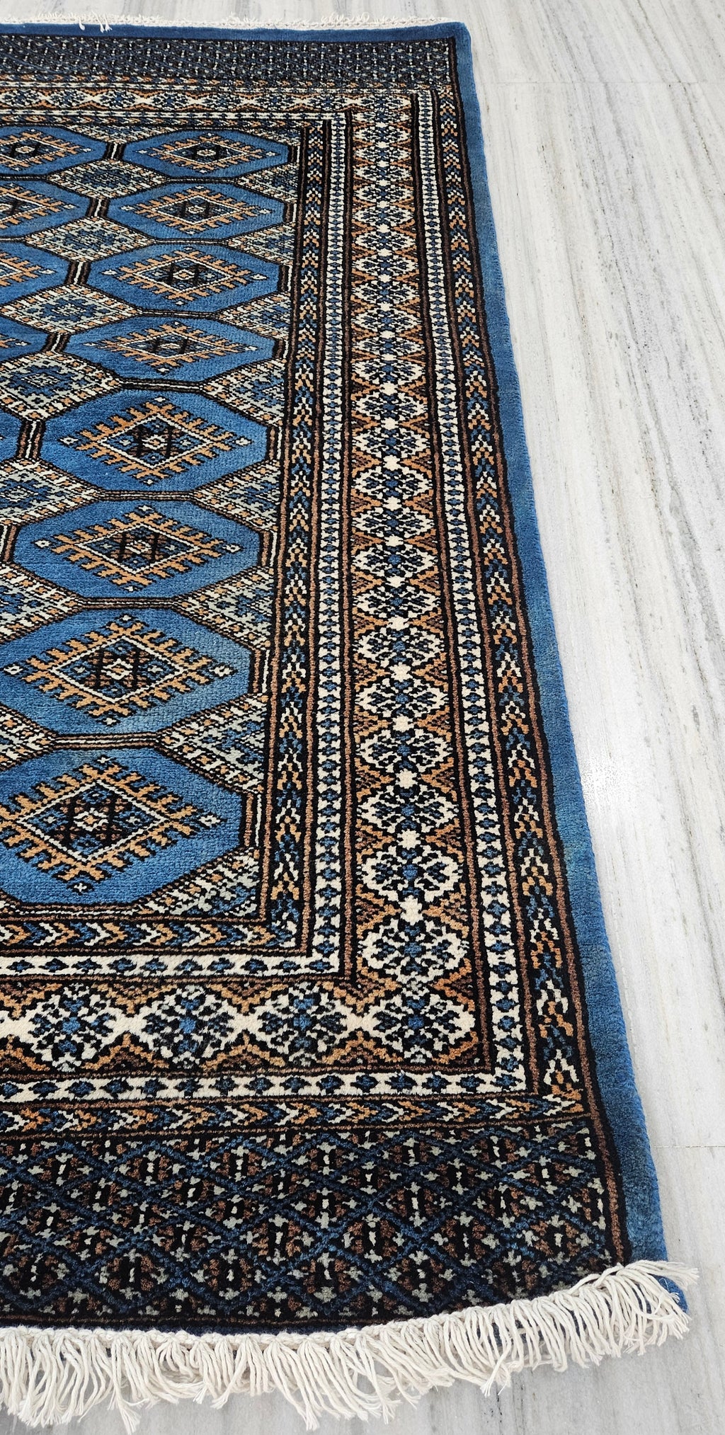 Artisan Hand-Knotted 4x6 Rug, Elegant Blue