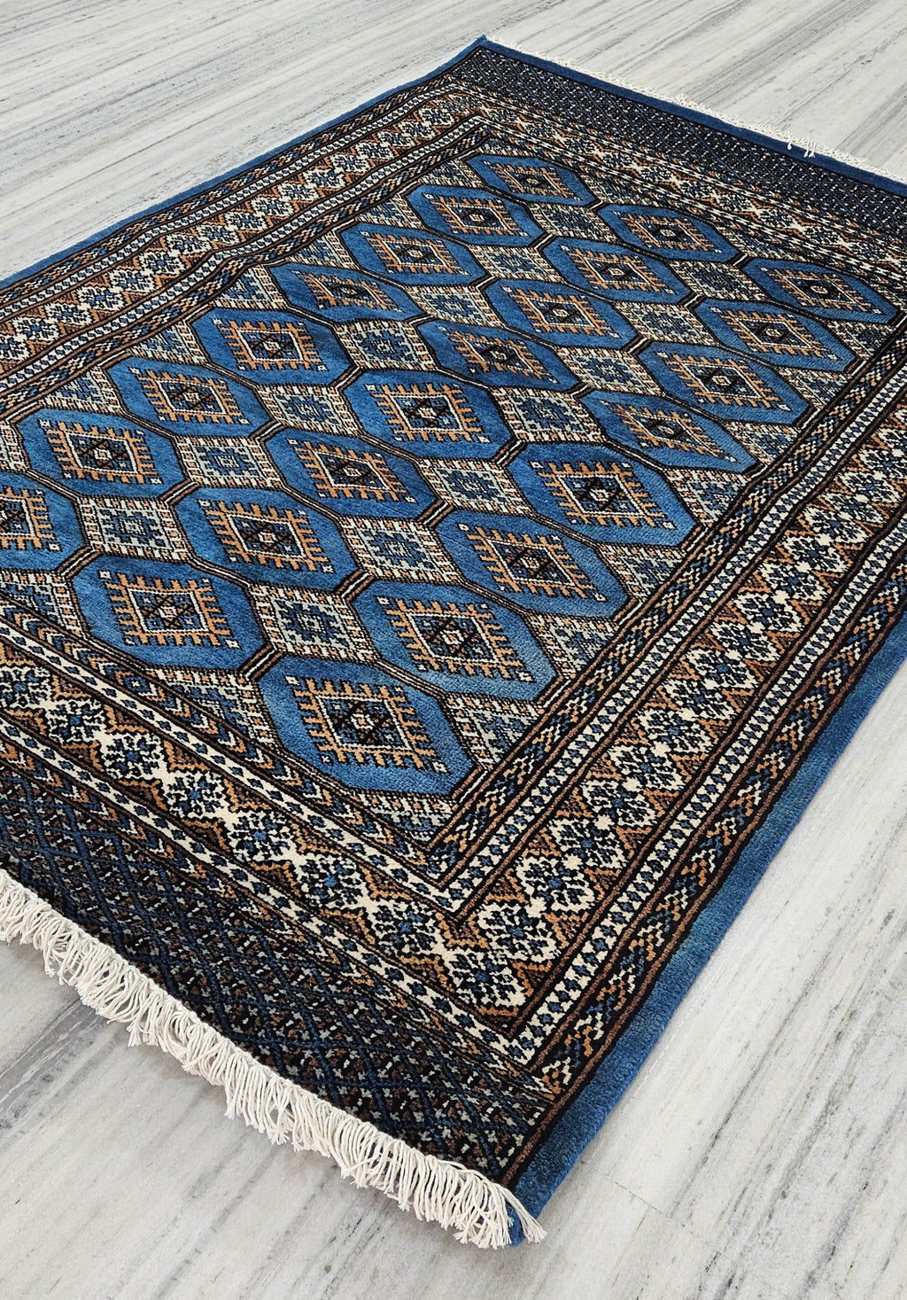 Artisan Hand-Knotted 4x6 Rug, Elegant Blue