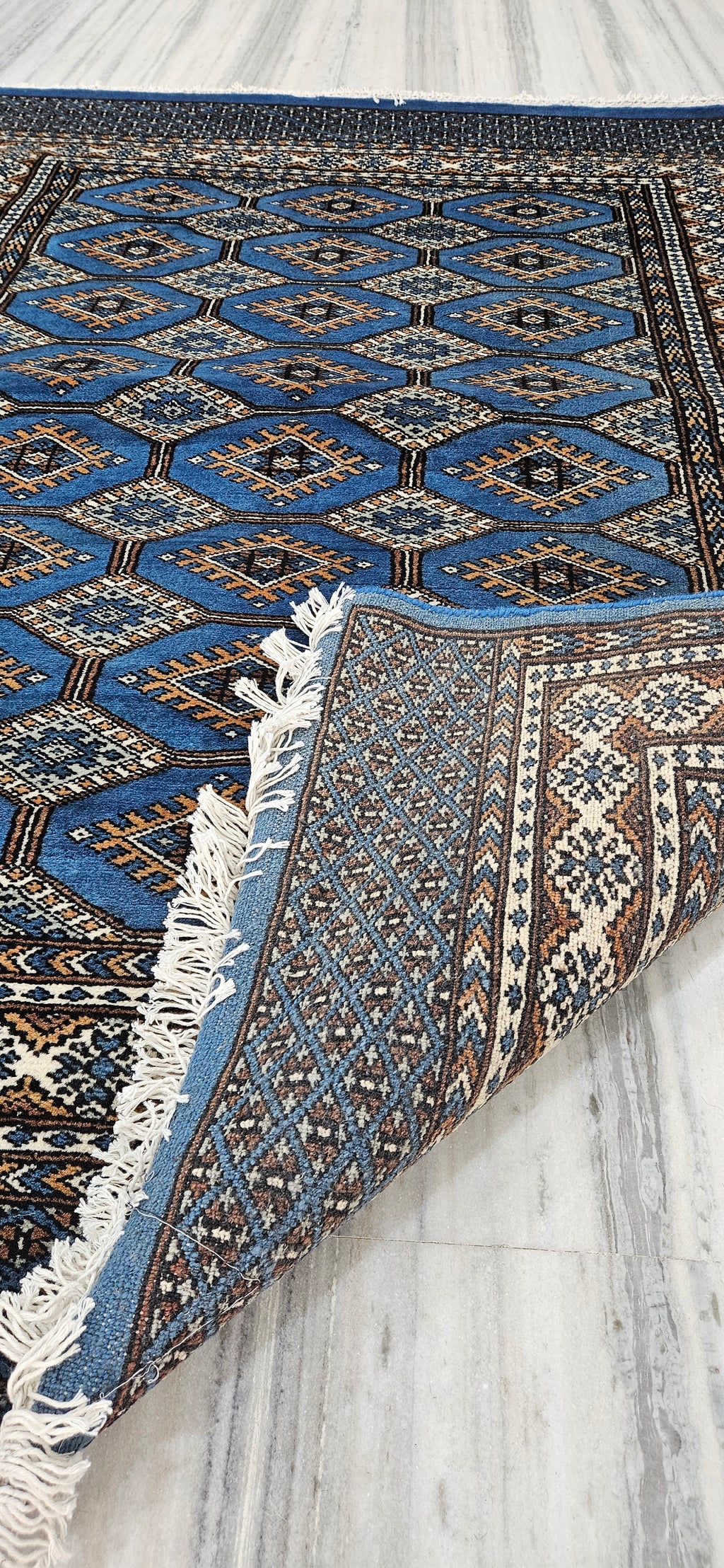 Artisan Hand-Knotted 4x6 Rug, Elegant Blue