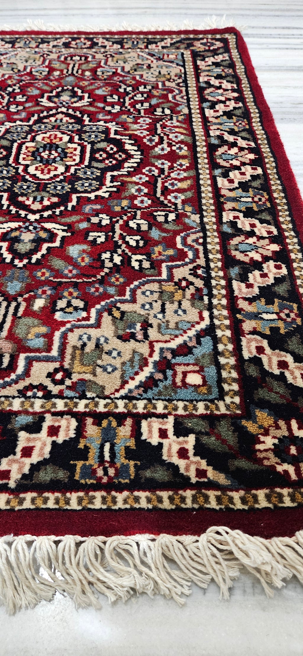 Hand-Knotted Traditional Oriental Area Rug (2x3 ft) | Versatile Wool Carpet for Floor or Wall Hanging