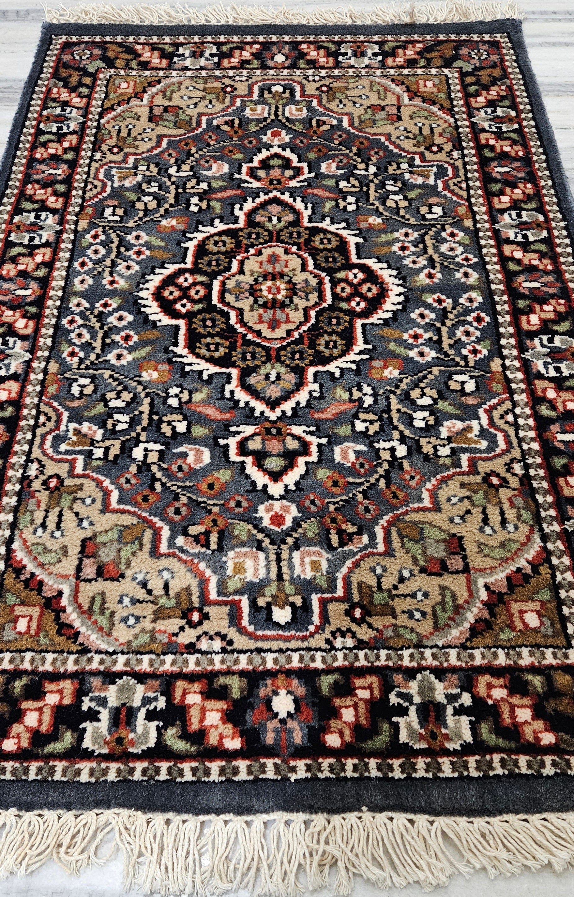 Handmade Wool Persian Accent Rug 2x3 ft – Gray , Ivory & Rust Traditional Oriental Mini Rug for Entryway, Wall Hanging & Home Décor