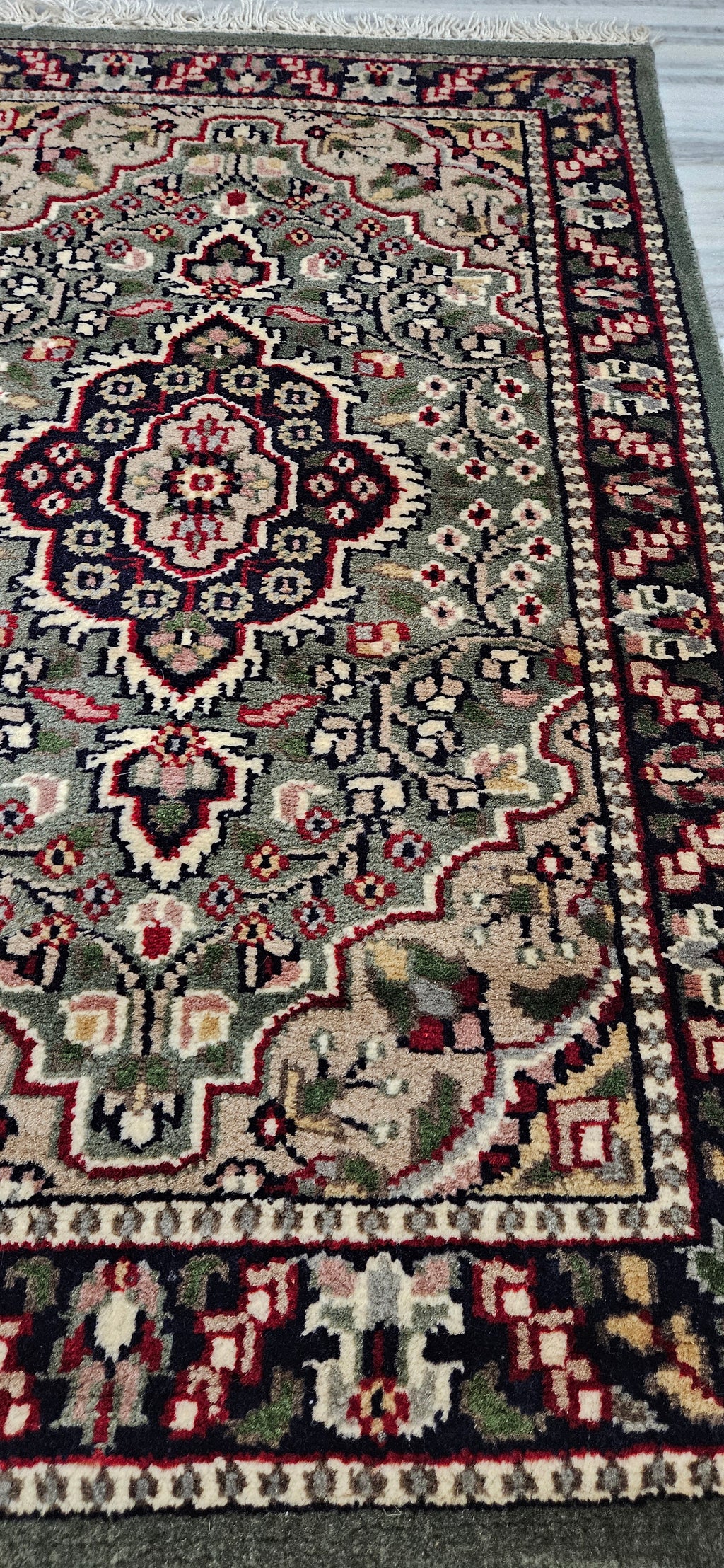 Handmade Wool Persian Accent Rug 2x3 ft – Gray , Ivory & Rust Traditional Oriental Mini Rug for Entryway, Wall Hanging & Home Décor