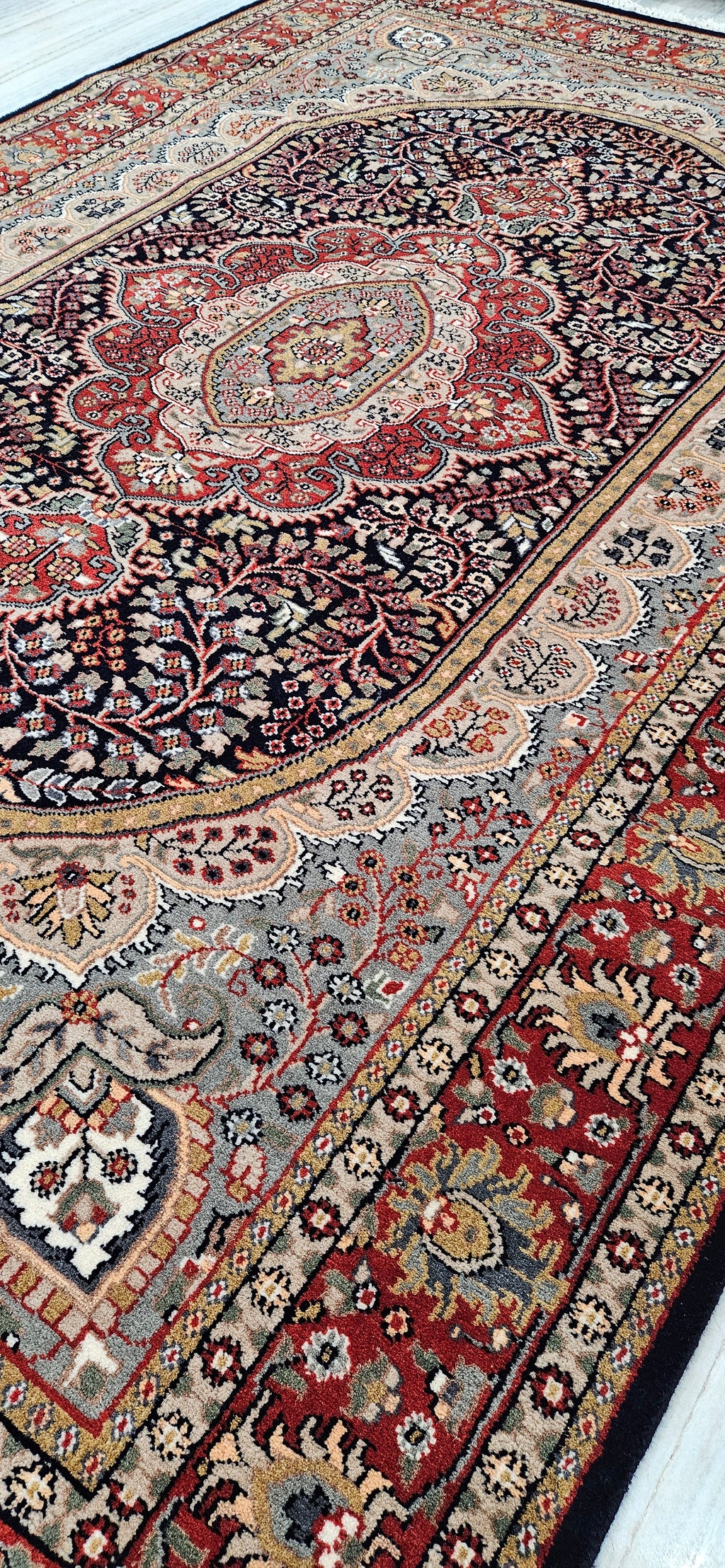 Handmade Hand-Knotted Wool Persian Area Rug 6x9 ft – Traditional Oriental Medallion Design Carpet in Black, Red & Ivory for Living Room, Dining Room & Bedroom Décor