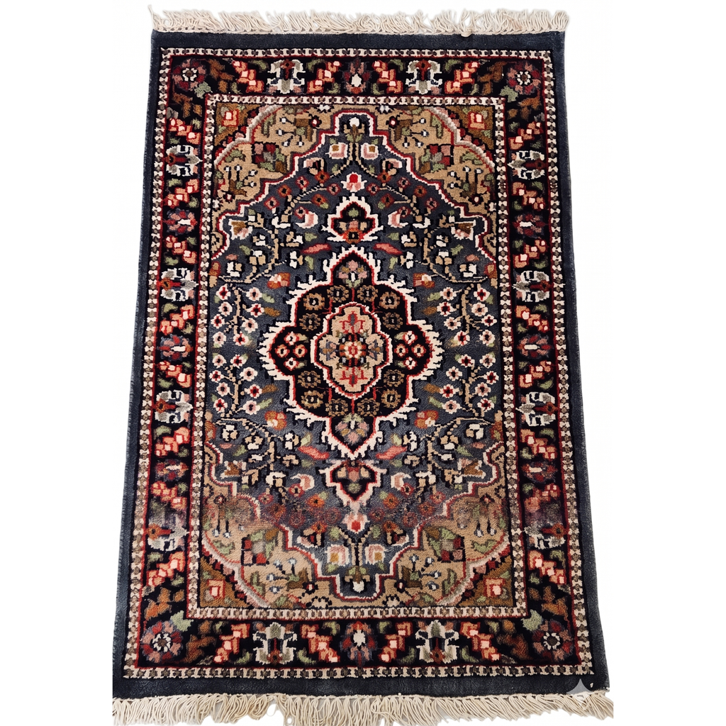 The Heritage Accent: 2x3 ft. Hand-Knotted Persian Rug