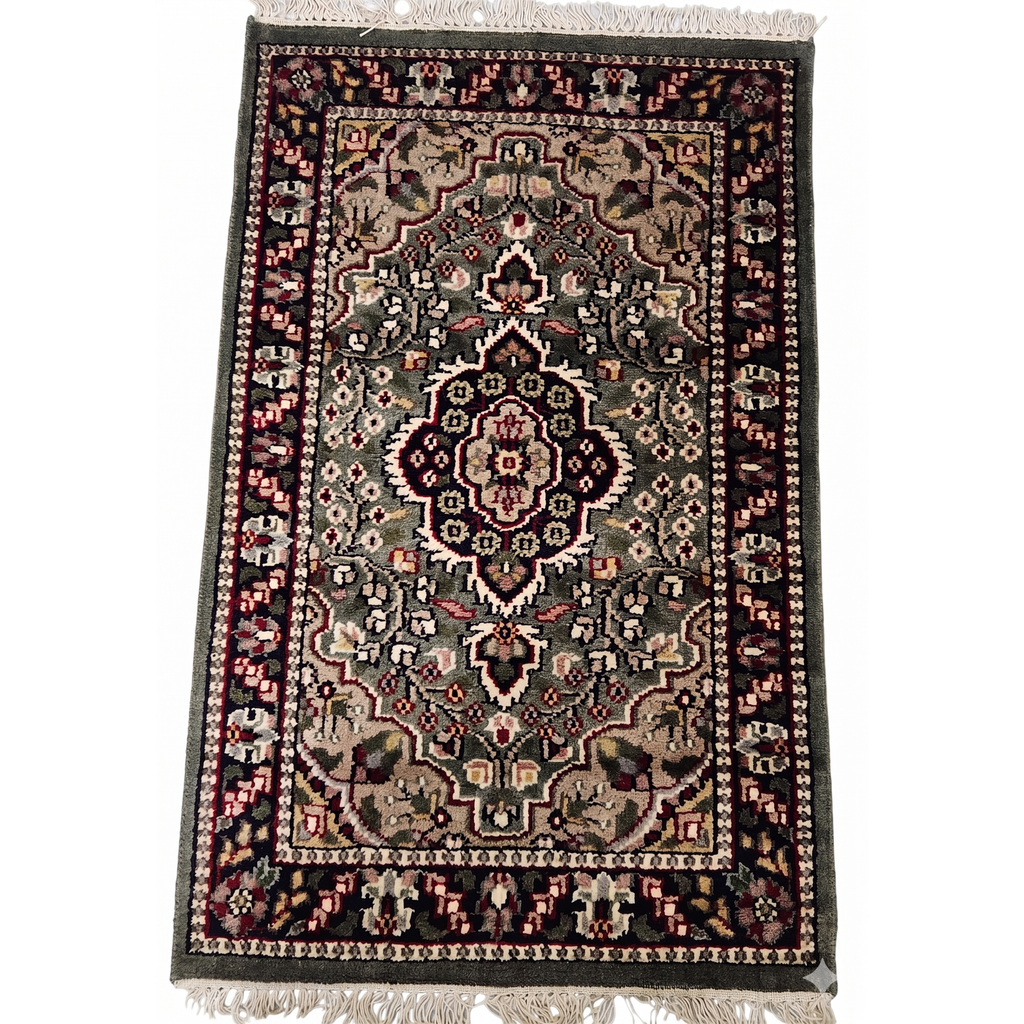 The Heritage Accent: 2x3 ft. Hand-Knotted Persian Rug